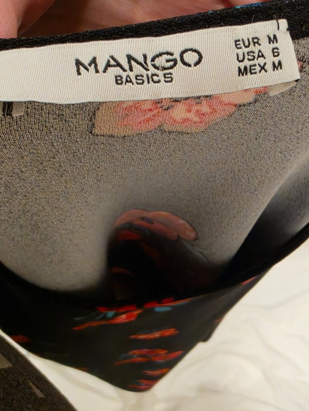 Mango Black Floral Dress Red Flower Print Round Neck Short Sleeve Size 6 Small - Picture 3 of 3